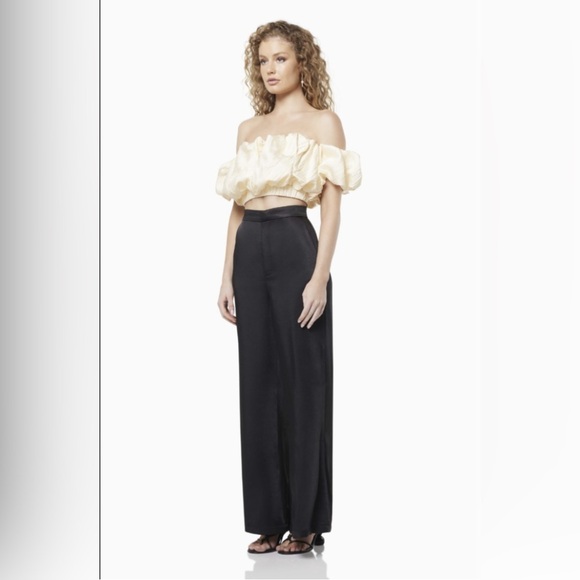 Elliatt Rejoice Crop Top Cream Size Small NWT - Picture 4 of 11